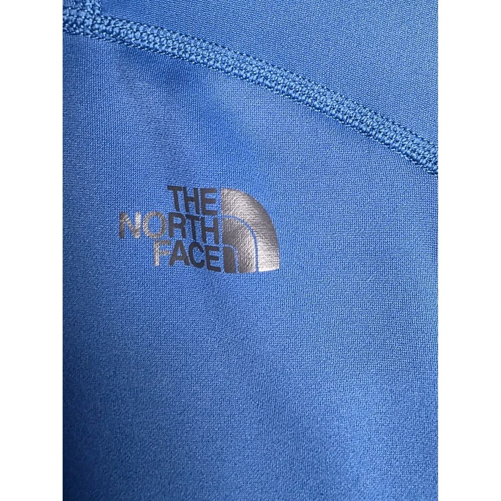 The North Face Mens FlashDry XL Quarter Zip Shirt Pullover Blue and Grey